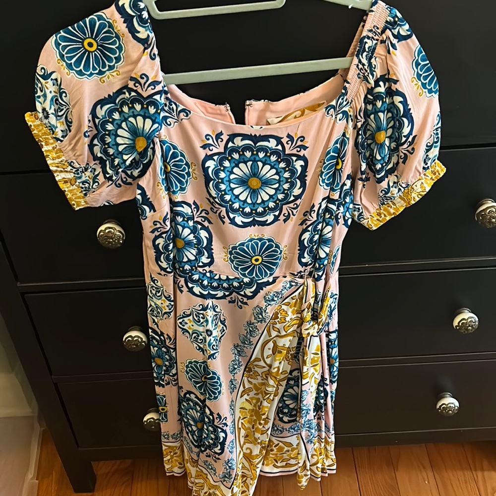 Anthropologie like new dress. Size 10.